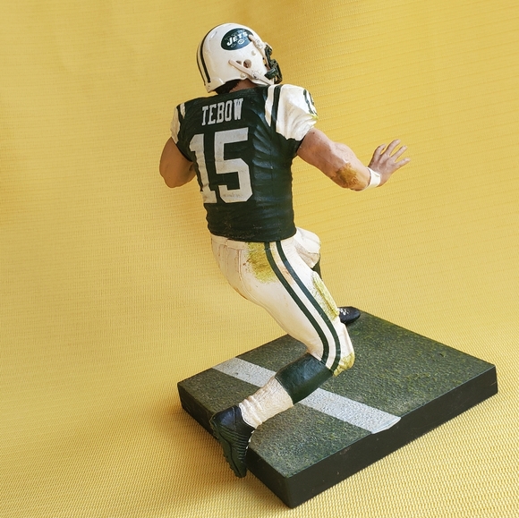 MacFarlane Tim Tebow #15 Action Figure - Picture 6 of 12